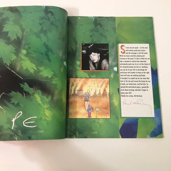 1993  Paul McCartney New World Tour Concert Program Tour Book Beatles - Picture 9 of 16